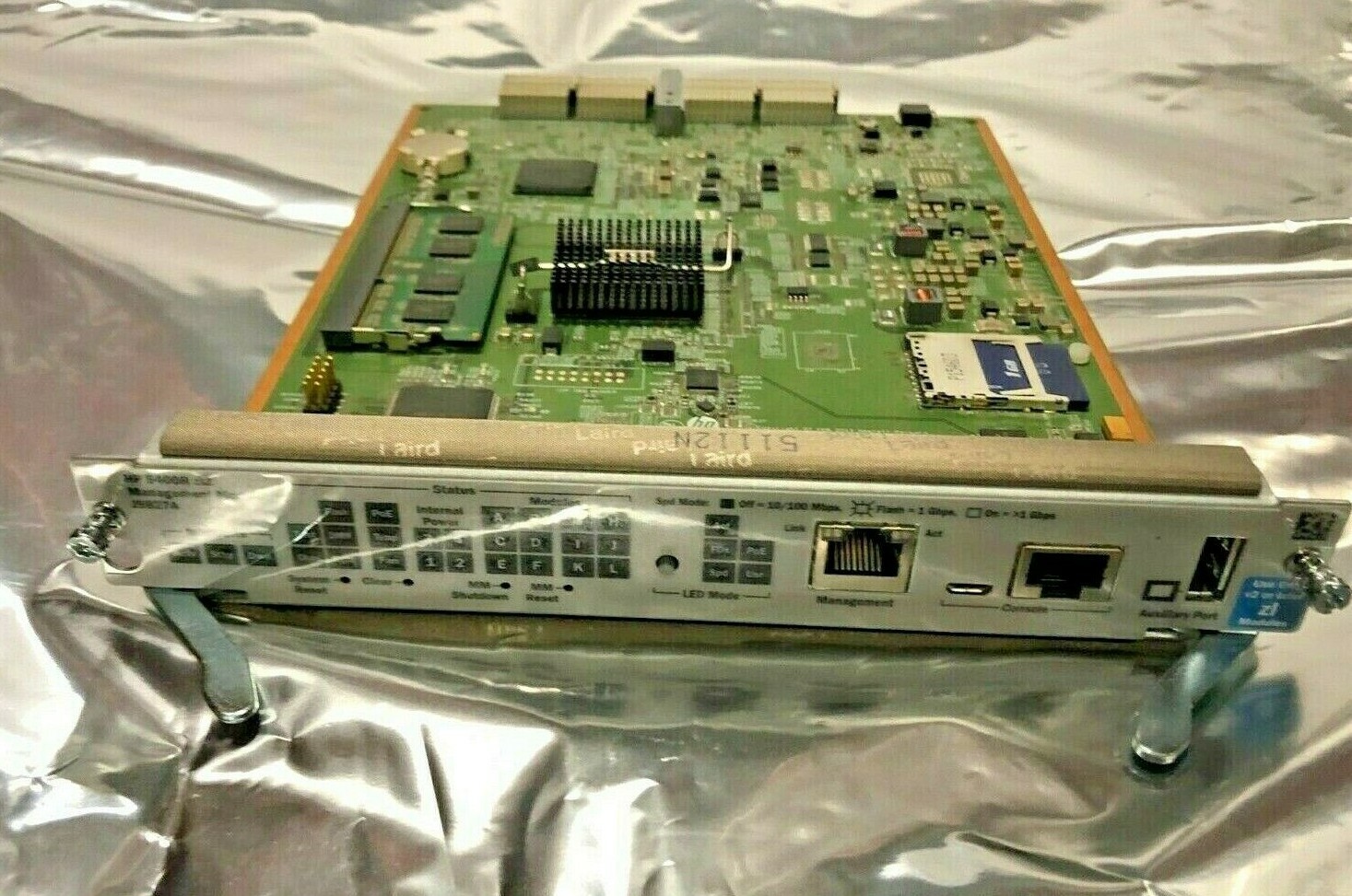 Модуль управления HPE Aruba J9827A (5400R zl2) (2) Модуль управления HPE Aruba J9827A (5400R zl2) (2)